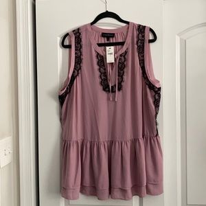 NWT Sleeveless blouse with black lace
